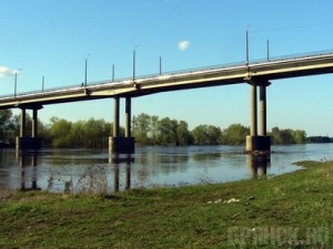 На Литейном мосту проведут ямочный ремонт