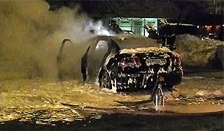 Погоня за автомобилем закончилась пожаром Погоня за автомобилем закончилась пожаром