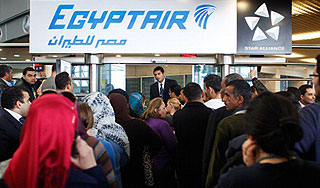 Иностранцы спешно бегут из Египта Иностранцы спешно бегут из Египта