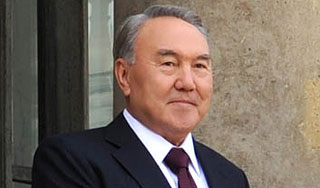 Назарбаев получил досрочные выборы Назарбаев получил досрочные выборы