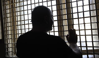 Убийца сбежал из психбольницы в Петербурге Убийца сбежал из психбольницы в Петербурге