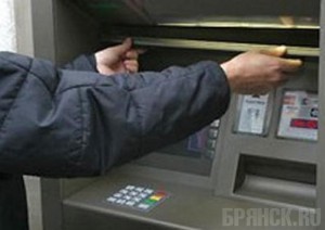 «Потрошители» банкоматов оказались на скамье подсудимых