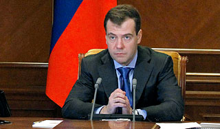 Медведев разъяснил функции полиции Медведев разъяснил функции полиции