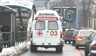 Крыша цеха рухнула на людей Крыша цеха рухнула на людей