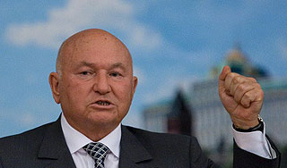 Лужков отказался бежать из России Лужков отказался бежать из России