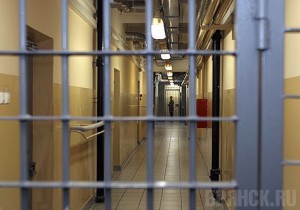 Будут судить двух насильников, выбросивших свою жертву в окно