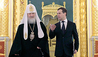 Церковь поможет примирить народы России Церковь поможет примирить народы России