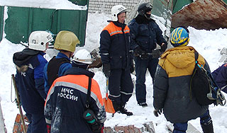 В детском доме обрушился потолок В детском доме обрушился потолок