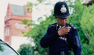 Полицейским разрешили отбирать телефоны Полицейским разрешили отбирать телефоны