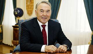 Соперника Назарбаева сняли с выборов Соперника Назарбаева сняли с выборов