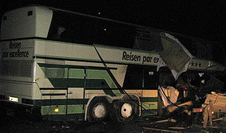 Автобус в Подмосковье столкнулся с фурами Автобус в Подмосковье столкнулся с фурами