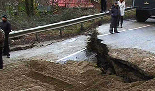 Трасса Джубга – Сочи просела на два метра Трасса Джубга – Сочи просела на два метра