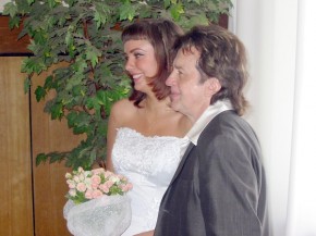 Барыкин тайно женился в Брянске Александр Барыкин с женой