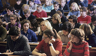 Вузы изменят подготовку студентов Вузы изменят подготовку студентов