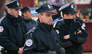 Угонщик похитил машину со спящим ребенком Угонщик похитил машину со спящим ребенком