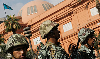 Египет остался без парламента и конституции Египет остался без парламента и конституции