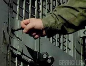 Подозреваемый в убийстве оказался на скамье подсудимых