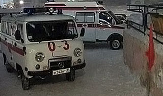 Козырек подъезда сломал ногу москвичу Козырек подъезда сломал ногу москвичу