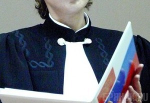 За убийство отчима парню дали шесть лет