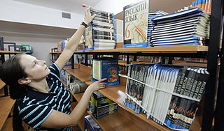 Школьников заставят изучать русский язык Школьников заставят изучать русский язык