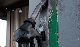 Взрыв на АЗС ранил двух школьниц Взрыв на АЗС ранил двух школьниц