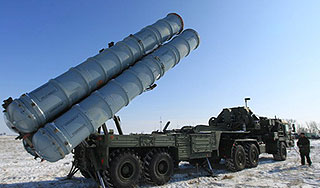 Комплексы С-400 сбили сверхзвуковую цель Комплексы С-400 сбили сверхзвуковую цель