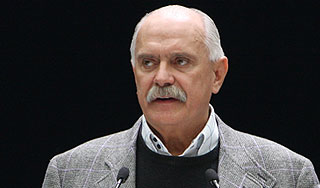 Михалкова лишили привилегий на дороге Михалкова лишили привилегий на дороге