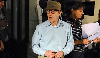 Аллена испугал отъезд Бруни в Узбекистан Аллена испугал отъезд Бруни в Узбекистан