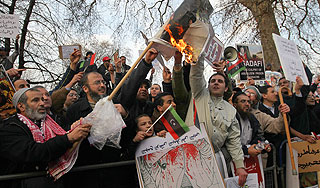 Сторонники Каддафи устроили бойню Сторонники Каддафи устроили бойню