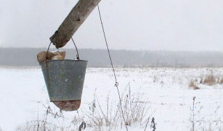 Мужчина продавал мощную бомбу в ведре Мужчина продавал мощную бомбу в ведре