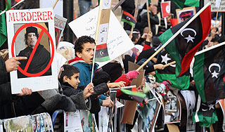 Пилотов казнят за отказ бомбить население Пилотов казнят за отказ бомбить население