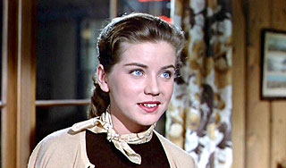 Монахиня назовет победителей "Оскара" Монахиня назовет победителей "Оскара"