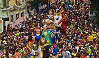 Участников карнавала в Бразилии убило током Участников карнавала в Бразилии убило током