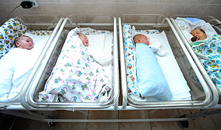 Россияне стали больше рожать Россияне стали больше рожать