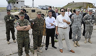 Саакашвили побегал со спецназом Саакашвили побегал со спецназом