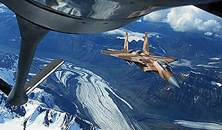 Российский лайнер спасся от истребителя Российский лайнер спасся от истребителя