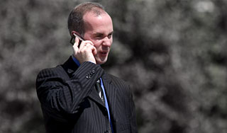 Российскую сеть 4G поделили на пятерых Российскую сеть 4G поделили на пятерых