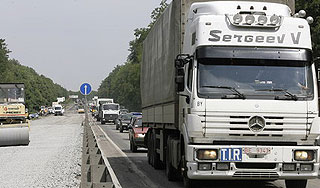 Грузовикам запретят ездить в жару Грузовикам запретят ездить в жару