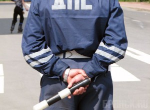 Лихачу дали условный срок за наезд на автоинспектора