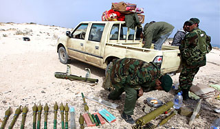 Ливийскую оппозицию отрезали от топлива Ливийскую оппозицию отрезали от топлива