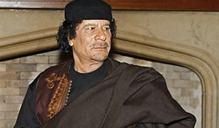 Каддафи потребовал выкуп за свой уход Каддафи потребовал выкуп за свой уход