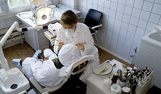 Женщина умерла в кресле стоматолога Женщина умерла в кресле стоматолога