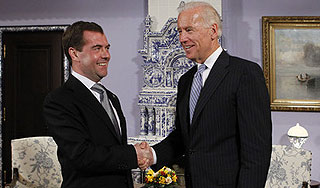 США снимут с России негативную ауру США снимут с России негативную ауру