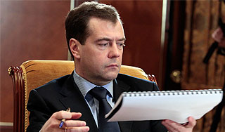 Медведев запретил вооружать Каддафи Медведев запретил вооружать Каддафи