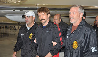 Бут продал свой последний самолет Лужкову Бут продал свой последний самолет Лужкову