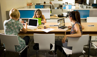 Большинство россиян игнорируют отпуск Большинство россиян игнорируют отпуск