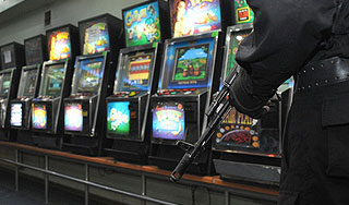 Игроки стали заложниками подпольного казино Игроки стали заложниками подпольного казино