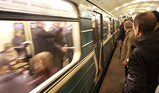 В московском метро устроили поножовщину В московском метро устроили поножовщину