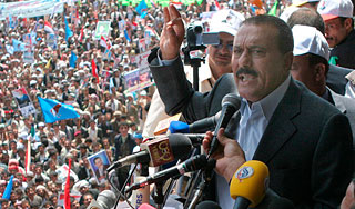 Гвардия Йемена атаковала бунтующих солдат Гвардия Йемена атаковала бунтующих солдат