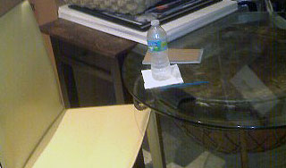 Охранник зама Обамы запер журналиста Охранник зама Обамы запер журналиста